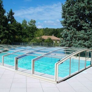 Prestrešenia bazénu sú vždy individuálnym riešením a optimálnym modelom pre váš bazén