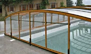 Bazén s prekrytím VENEZIA s imitáciou dreva na hliníkových profiloch