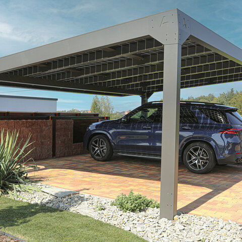 Kombinácia ochrany vozidla a výroby solárnej energie