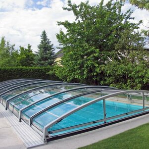 Kryt na bazén IMPERIA NEO™ light chrání Váš bazén pred vonkajšími nečistotami