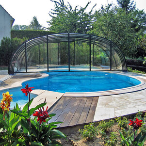 Kryt na bazén LAGUNA možno použiť na rôzne tvary bazéna