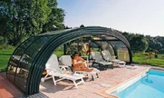 Kryt na bazén TROPEA dopraje relaxácii, odpočinku a zábave