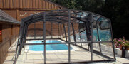 Kryt na bazén VENEZIA chráni váš bazén pred lístím, prachom aj hmyzom