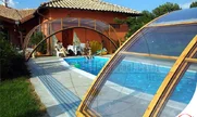 riešenie ako zakryť terasu pri dome s bezénom v jej blízkosti riešenie ako zakryť terasu pri dome s bezénom v jej blízkosti