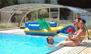 Voľný čas prežitý pri bazéne so zastrešením TROPEA