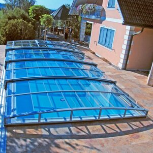 Zastrešenie bazénu VIVA ™ zvyšuje rýchlosť ohrevu vody vo Vašom bazéne