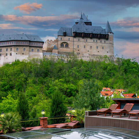 Zastrešenie pri Karlštejne