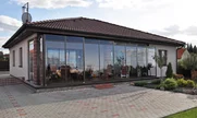 Zastrešenie terasy CORSO Solid je možné úplne uzavrieť
